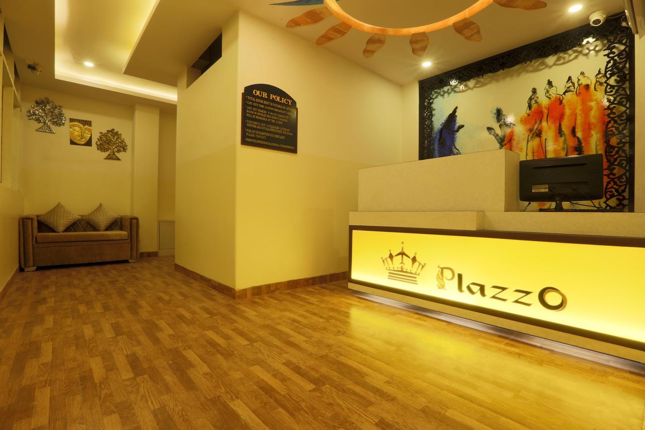 Plazzo Hotel นิวเดลี ภายนอก รูปภาพ